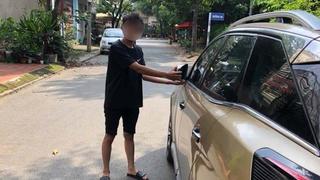 Khám phá nhanh vụ trộm hàng loạt gương chiếu hậu ô tô