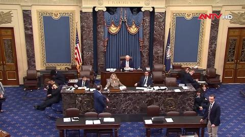 Các thượng nghị sĩ đạt thỏa thuận chấm dứt tình trạng đóng cửa chính phủ Mỹ