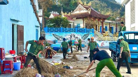 Nỗ lực giúp nhân dân ổn định cuộc sống sau bão