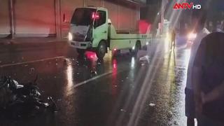 Xe máy va chạm xe cứu hộ, một người tử vong