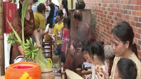 Phiên chợ “2 nghìn đồng” gợi ký ức chợ quê xưa