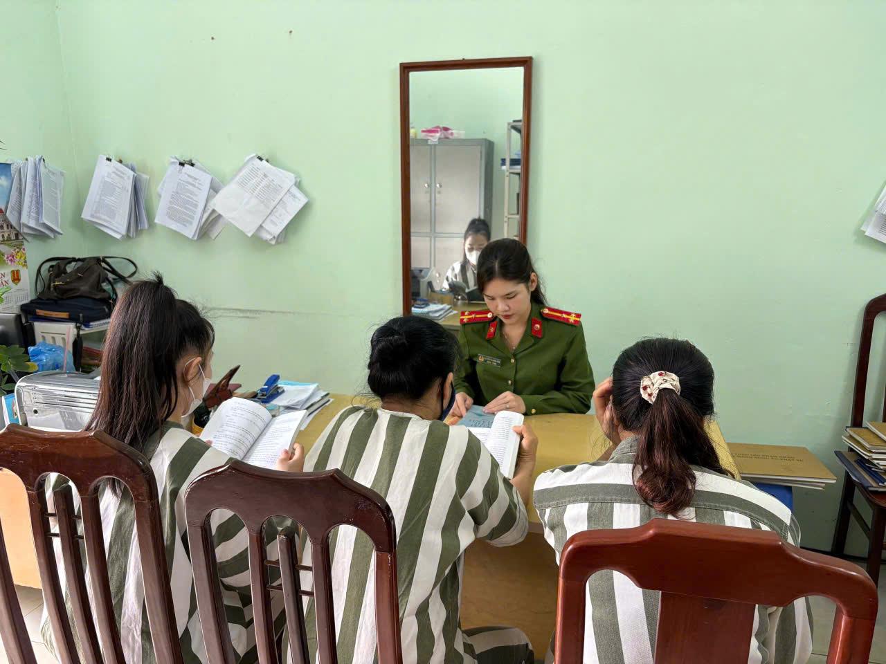 VĂN HÓA ĐỌC VÀ SỨC MẠNH CẢM HÓA TẠI TRẠI TẠM GIAM SỐ 3 PHÚ THỌ