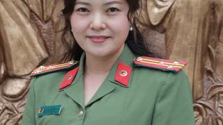 Thượng tá, Nhà văn, Nhà báo Đoàn Thị Phương Nhung: NGƯỜI KỂ CHUYỆN TÌNH YÊU