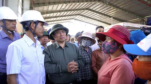 Thủ tướng Phạm Minh Chính kiểm tra tình hình thiệt hại và công tác khắc phục hậu quả bão số 13