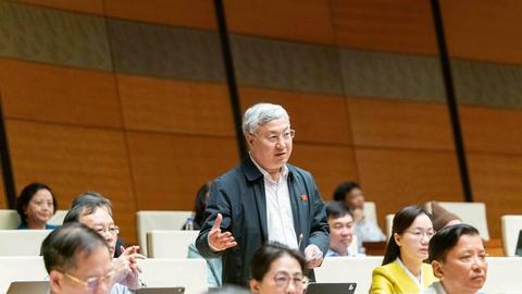 Lo ngại xung đột lợi ích khi viên chức quản lý được phép ký hợp đồng làm việc bên ngoài