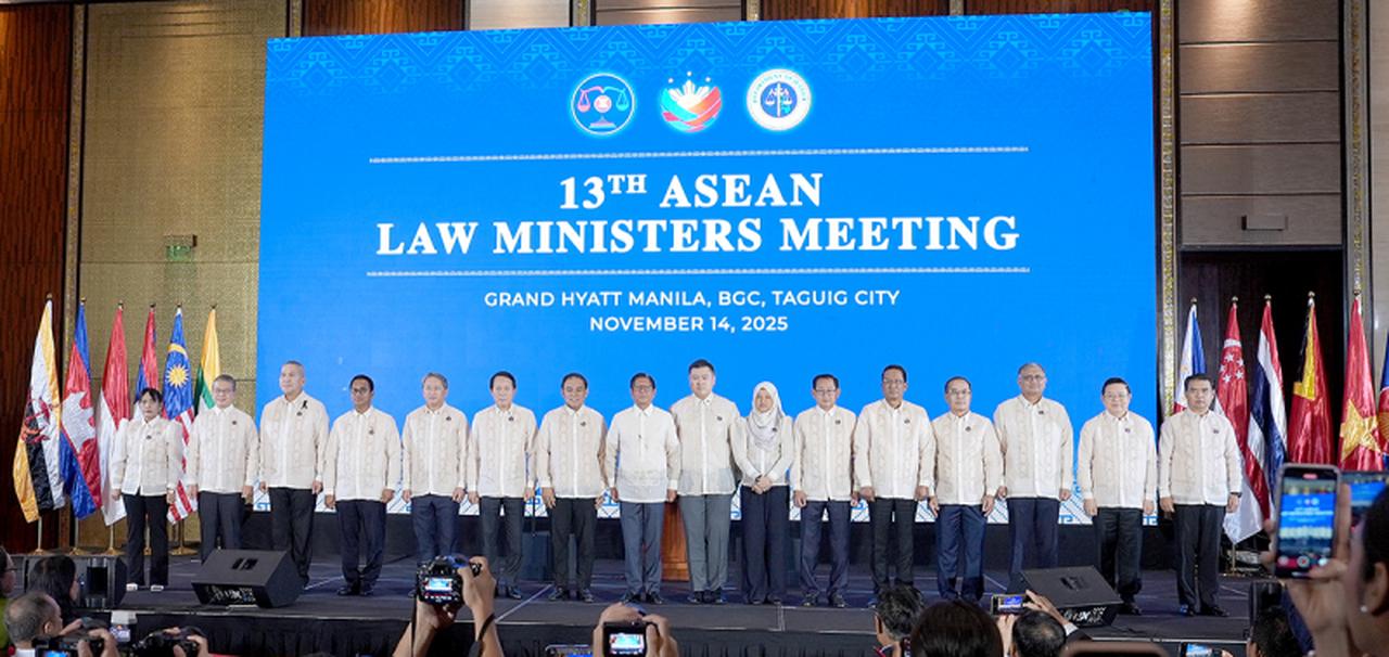 Bộ trưởng Lương Tam Quang dự Lễ ký Hiệp định ASEAN về dẫn độ