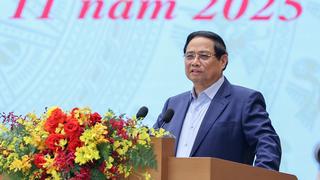 Thủ tướng: Dứt khoát cắt bỏ những thủ tục không cần thiết mà người dân vẫn phải làm