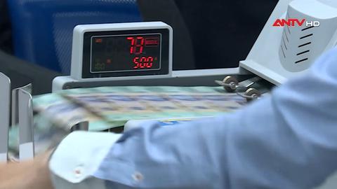 Giữ ổn định lãi suất những tháng cuối năm