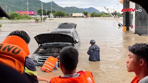 Hỗ trợ nhân dân ứng phó với tình hình lũ lụt tại Khánh Hòa