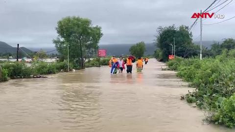 Cứu hộ thành công 22 người dân bị lũ cô lập tại khu Đồng Rọ