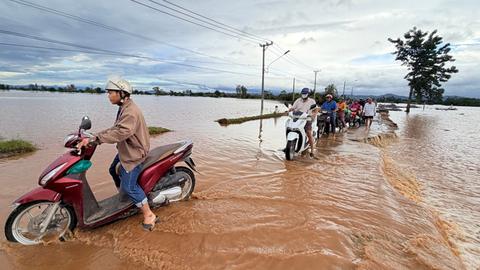 Chuyên gia chỉ ra nguyên nhân mưa lũ lịch sử ở miền Trung