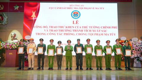  Thủ tướng Chính phủ Phạm Minh Chính có Thư khen chiến công phòng chống tội phạm ma túy