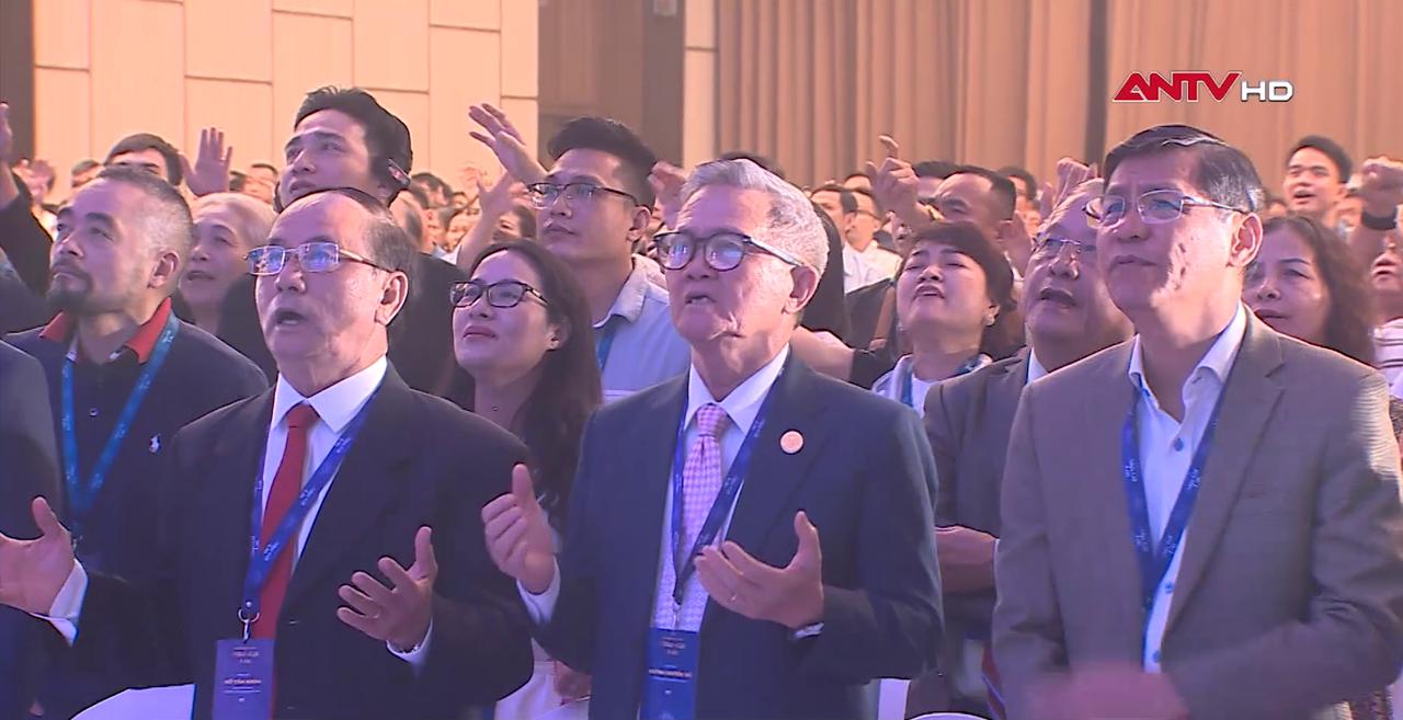 Tự do tôn giáo ở Việt Nam dưới góc nhìn của các “đại sứ tôn giáo”