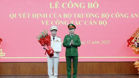 Công bố các quyết định của Bộ trưởng Bộ Công an về công tác cán bộ 