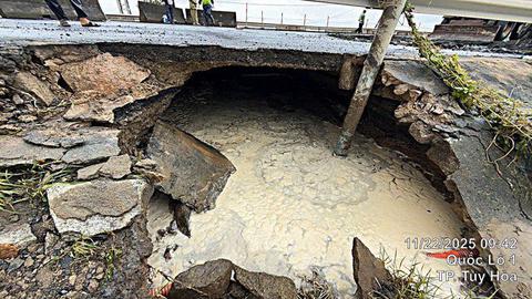 Xuất hiện nhiều hố sụt lớn trên QL1,  Đắk Lắk