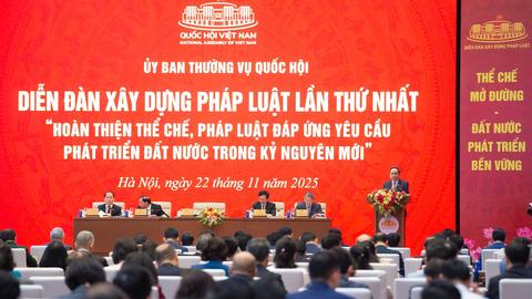  Hoàn thiện thể chế, pháp luật đáp ứng yêu cầu phát triển đất nước trong kỷ nguyên mới 