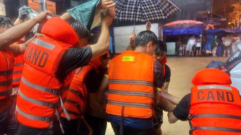 Chuyên gia khuyến cáo người dân ứng phó với mưa lũ