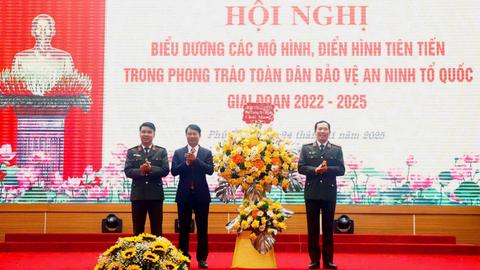 UBND tỉnh Phú Thọ biểu dương các mô hình, điển hình tiên tiến trong phong trào “Toàn dân bảo vệ an ninh Tổ quốc” 