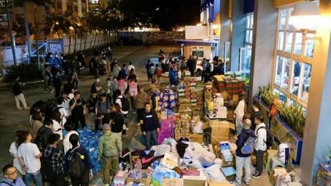 Chung tay hỗ trợ các nạn nhân trong vụ cháy chung cư ở Hong Kong (Trung Quốc) 