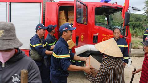 Nhanh chóng hỗ trợ khắc phục hiệu quả thiên tai