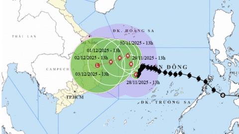 Cập nhật diễn biến cơn bão số 15