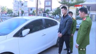 Bắt đối tượng người nước ngoài đập phá kính ô tô trộm cắp tài sản