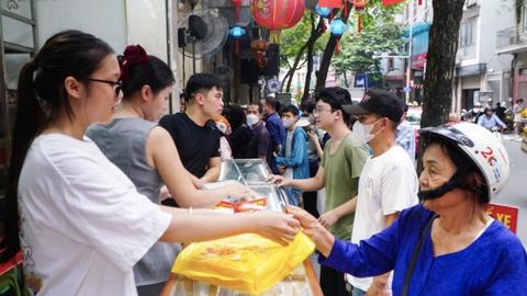 Xung quanh đề xuất nâng ngưỡng thuế hộ kinh doanh