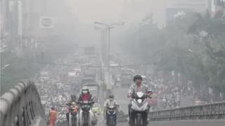   Hà Nội khuyến cáo người dân hạn chế hoạt động ngoài trời khi ô nhiễm không khí tăng cao