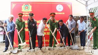 Công an Khánh Hòa khởi công xây dựng 15 căn nhà cho người dân