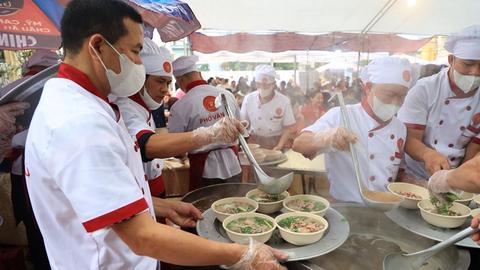 Ngày của phở: Lan toả văn hoá ẩm thực Việt