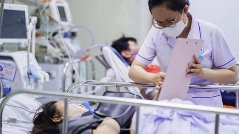 Tích cực cứu chữa cho hai nạn nhân vụ cháy tại TP. HCM