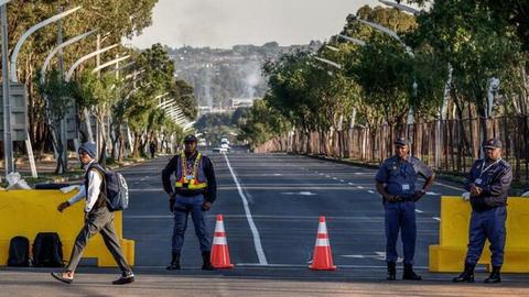 Xả súng tại Nam Phi, ít nhất 15 người thiệt mạng