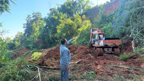 Đèo Gia Bắc vẫn chưa thể thông tuyến 