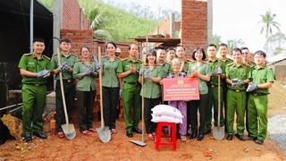 Chiến sĩ Công an xung kích trong  "Chiến dịch Quang Trung" 