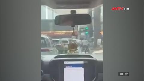 Công an mở đường đưa sản phụ đến bệnh viện an toàn