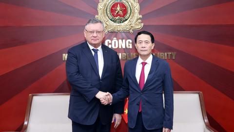 Tăng cường hợp tác với các cơ quan thực thi pháp luật Liên bang Nga