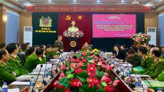 Xây dựng lực lượng Công an cấp xã vững mạnh, bám cơ sở