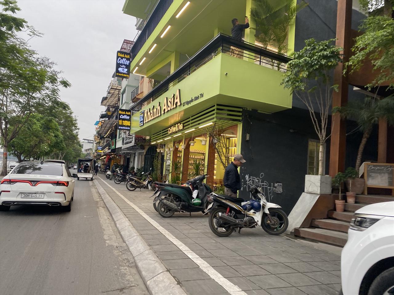 Hà Nội yêu cầu trong 2 tháng tới phải giành lại toàn bộ vỉa hè, lòng đường