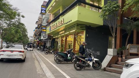 Hà Nội yêu cầu trong 2 tháng tới phải giành lại toàn bộ vỉa hè, lòng đường