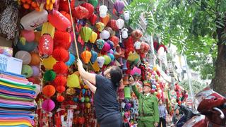 CÔNG AN PHƯỜNG HOÀN KIẾM QUYẾT TÂM LẬP LẠI TRẬT TỰ ĐÔ THỊ