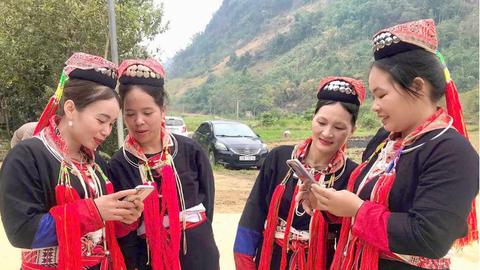 Khi người dân rẻo cao tiếp cận với thương mại điện tử