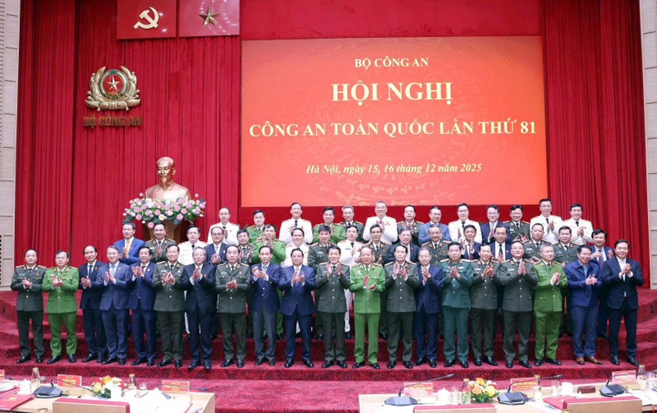 Thủ tướng Phạm Minh Chính: Lực lượng CAND đã khẳng định vai trò "3 tiên phong" và "3 gương mẫu"