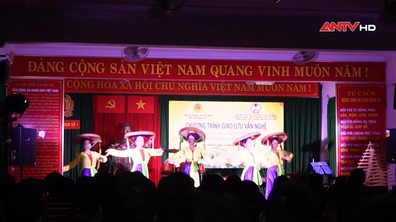 Những giờ học đặc biệt trong trại tạm giam