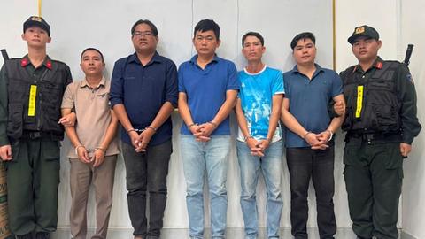 Khởi tố vụ án vận chuyển trái phép hơn 650 tấn khoáng sản qua biên giới