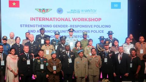 Trách nhiệm toàn cầu trong gìn giữ hòa bình và thúc đẩy bình đẳng giới