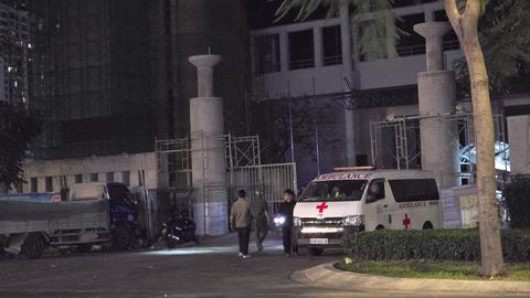 Sập giàn giáo tại Nhà thi đấu Phú Thọ khiến 1 người chết