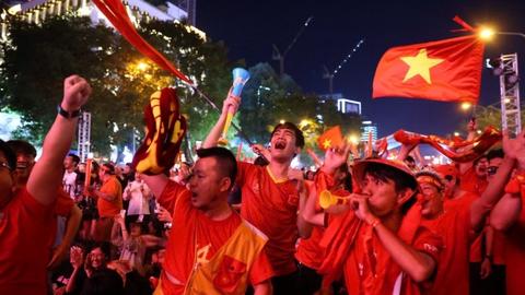 Không khí ăn mừng U22 Việt Nam vô địch SEA Games 33
