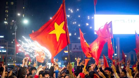 Không khí ăn mừng chiến thắng rộn ràng khắp mạng xã hội