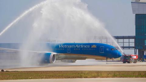 Cảng hàng không quốc tế Long Thành đón chuyến bay đầu tiên 