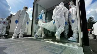 Ukraine và Nga trao trả thi thể binh sĩ quy mô lớn